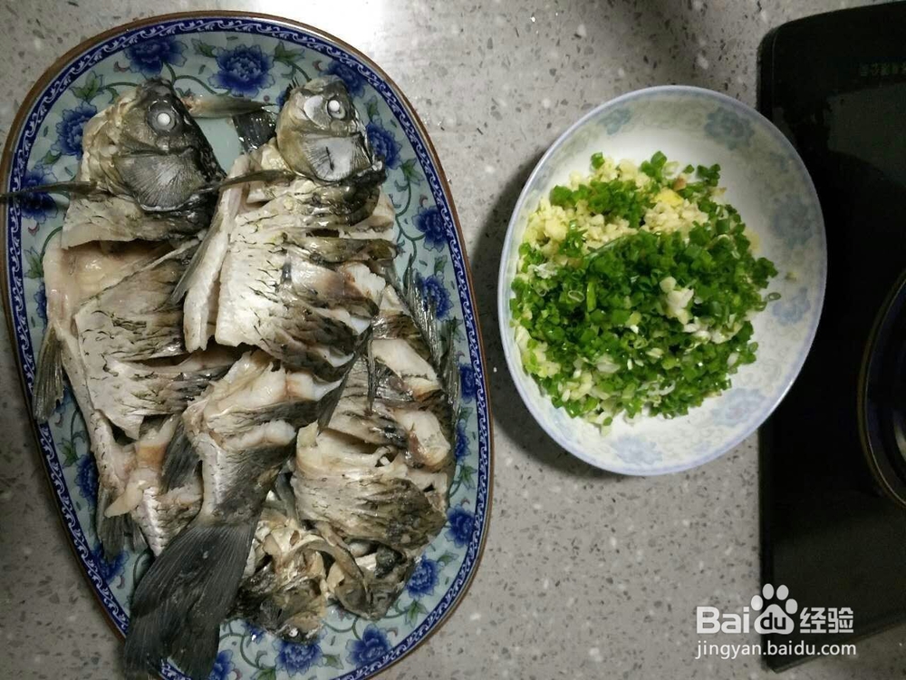 最爱美食之青椒全鱼和剁椒鲫鱼的做法