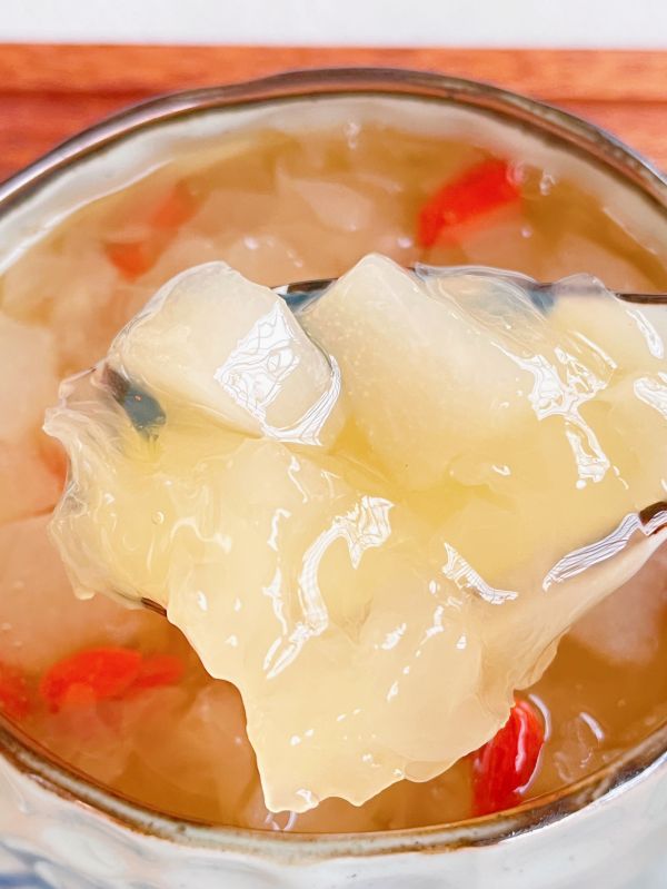 雪梨冰糖银耳汤