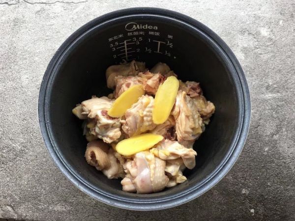 玉米胡萝卜鸡汤