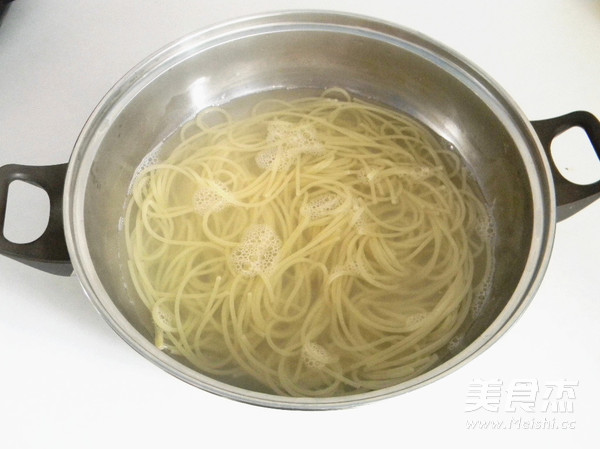 肉末茄汁意面