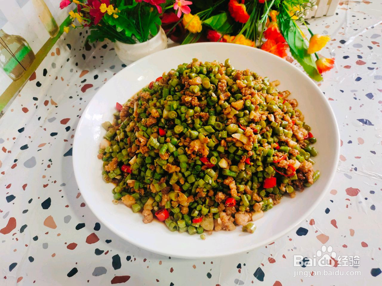 豇豆炒肉沫的做法