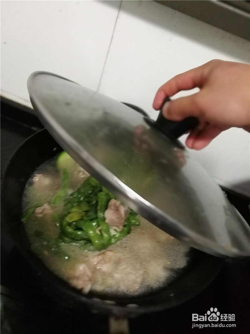 脆骨粒炖豆角萝卜