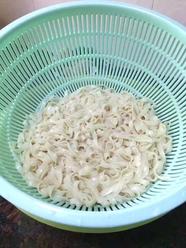 瘦肉油菜面的做法