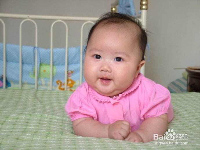 别一厢情愿,这十种食物千万不要乱给宝宝吃