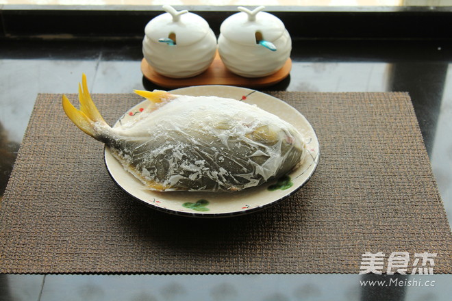 豆豉酱蒸平鱼