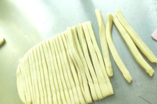 油炸脆麻花怎么做