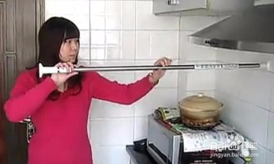 家用浴室不锈钢伸缩杆安装方法