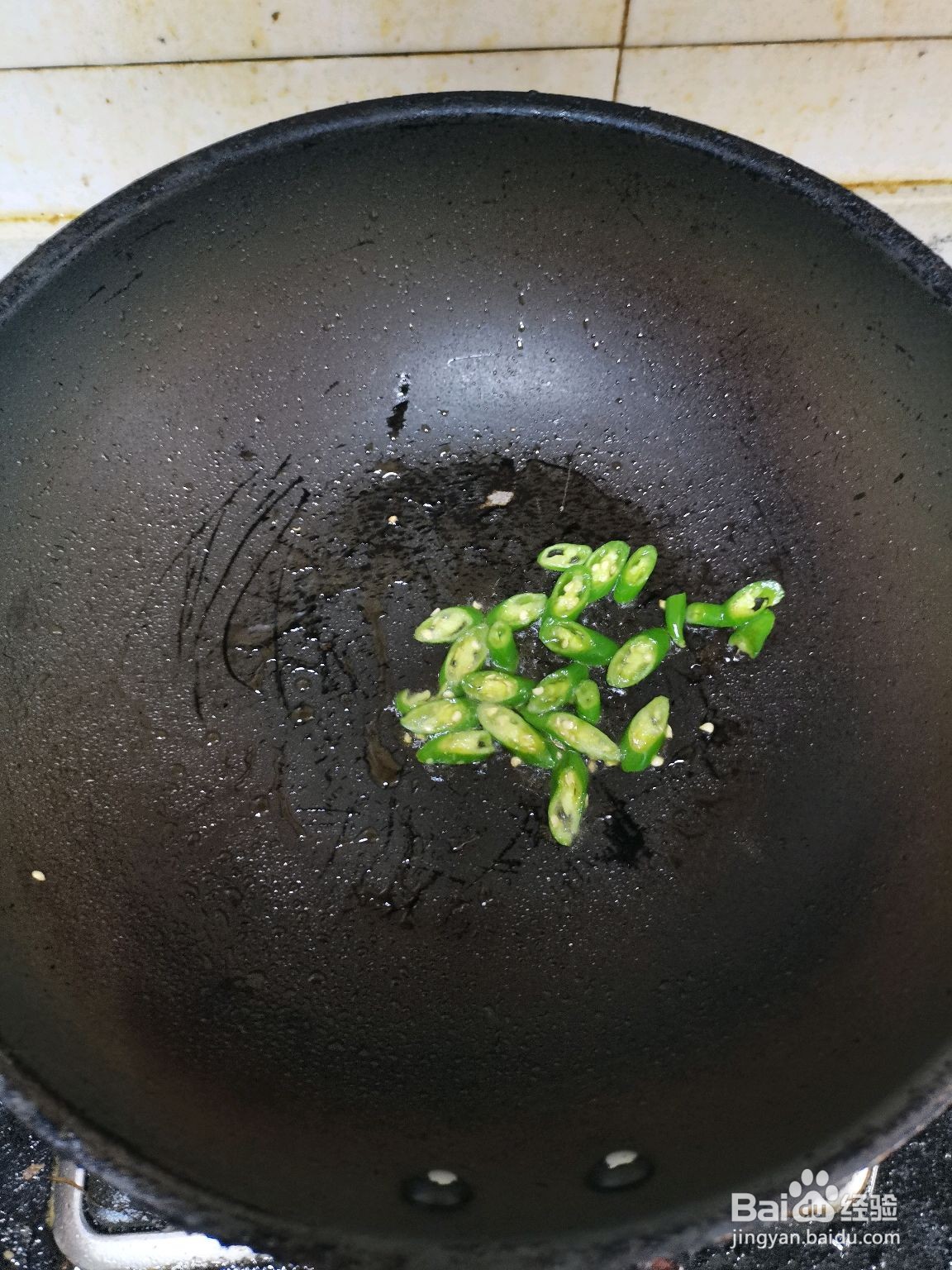 黄瓜生菜蘸酱面条怎么做