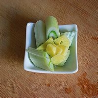 营养美味的牛尾萝卜汤