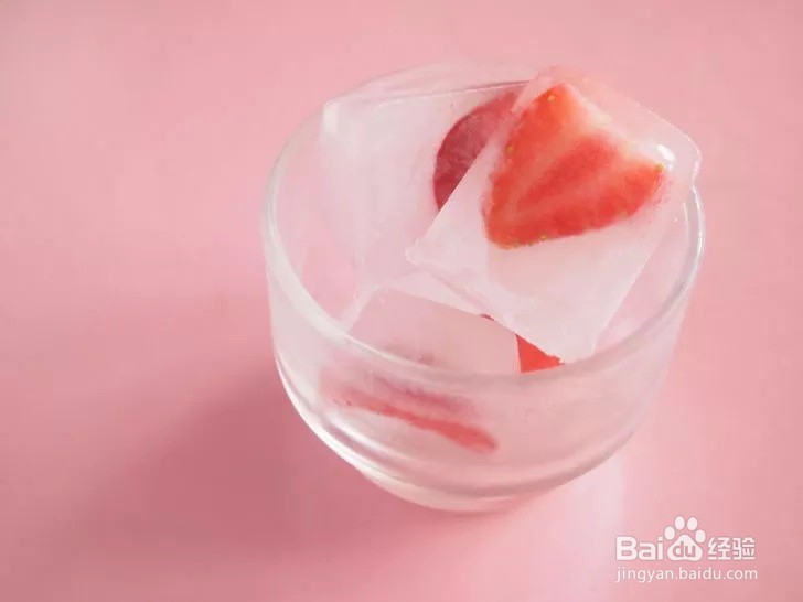 6种办法让你享受冰鲜美味的草莓