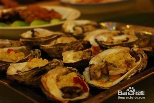 三亚美食之三亚海鲜做法推荐—蒜蓉生蚝