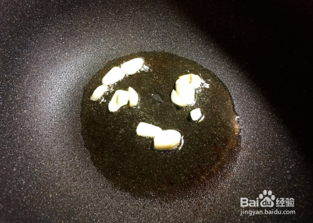 腊肠炒蒜苔的做法