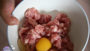 菠萝咕老肉的做法