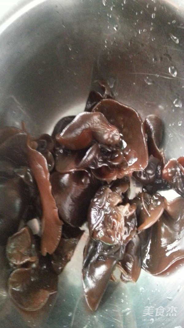 捞拌金针菇的做法