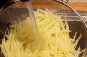 最爱吃的青椒土豆丝的做法