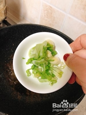 私房芹菜炒牛肉