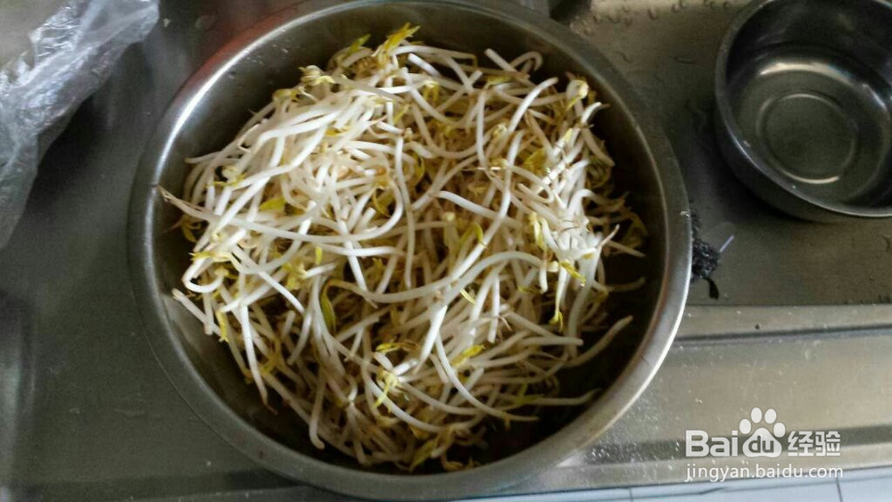 如何制作美味的凉拌豆芽