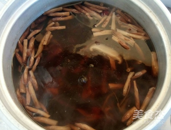 菌菇鸡蛋胡辣汤