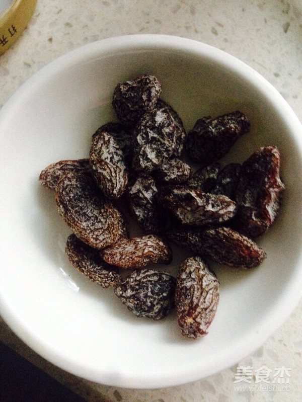 葡萄干酸奶烤蛋挞