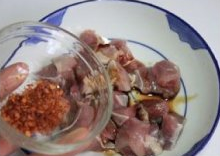 香辣牙签肉做法