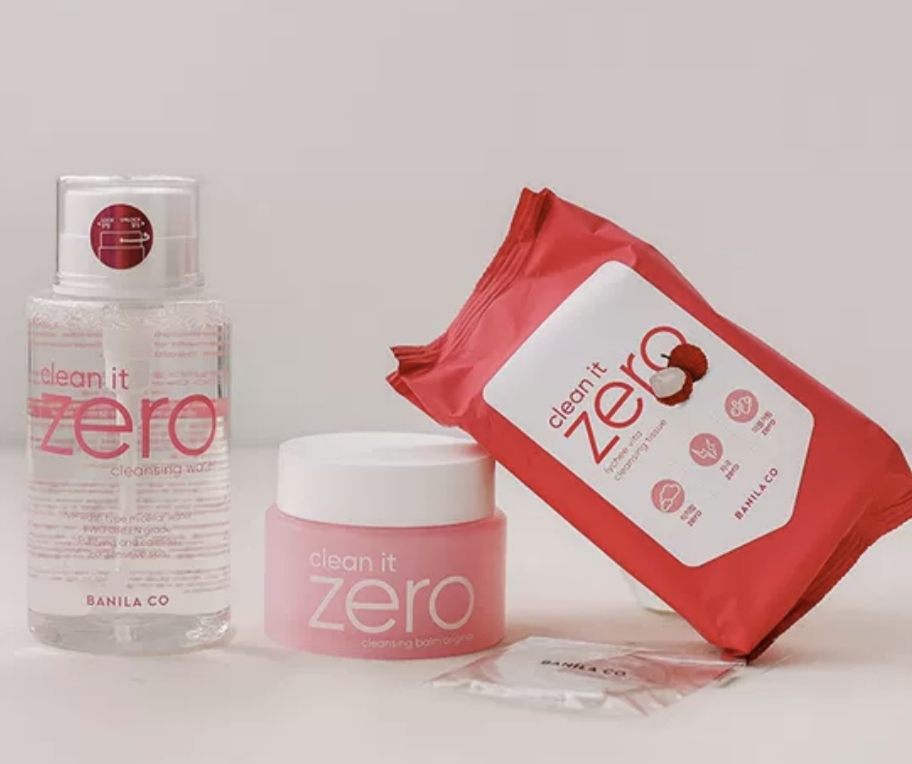 平价卸妆水，适合敏感肌和痘痘肌的宝宝们，用完一点也不拔干。