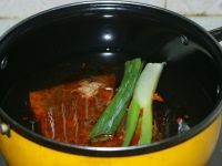 风味独特的火立方三文鱼骨火锅