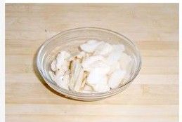 冬季的“暖气燥”不得不防---荸荠玉米银耳羹