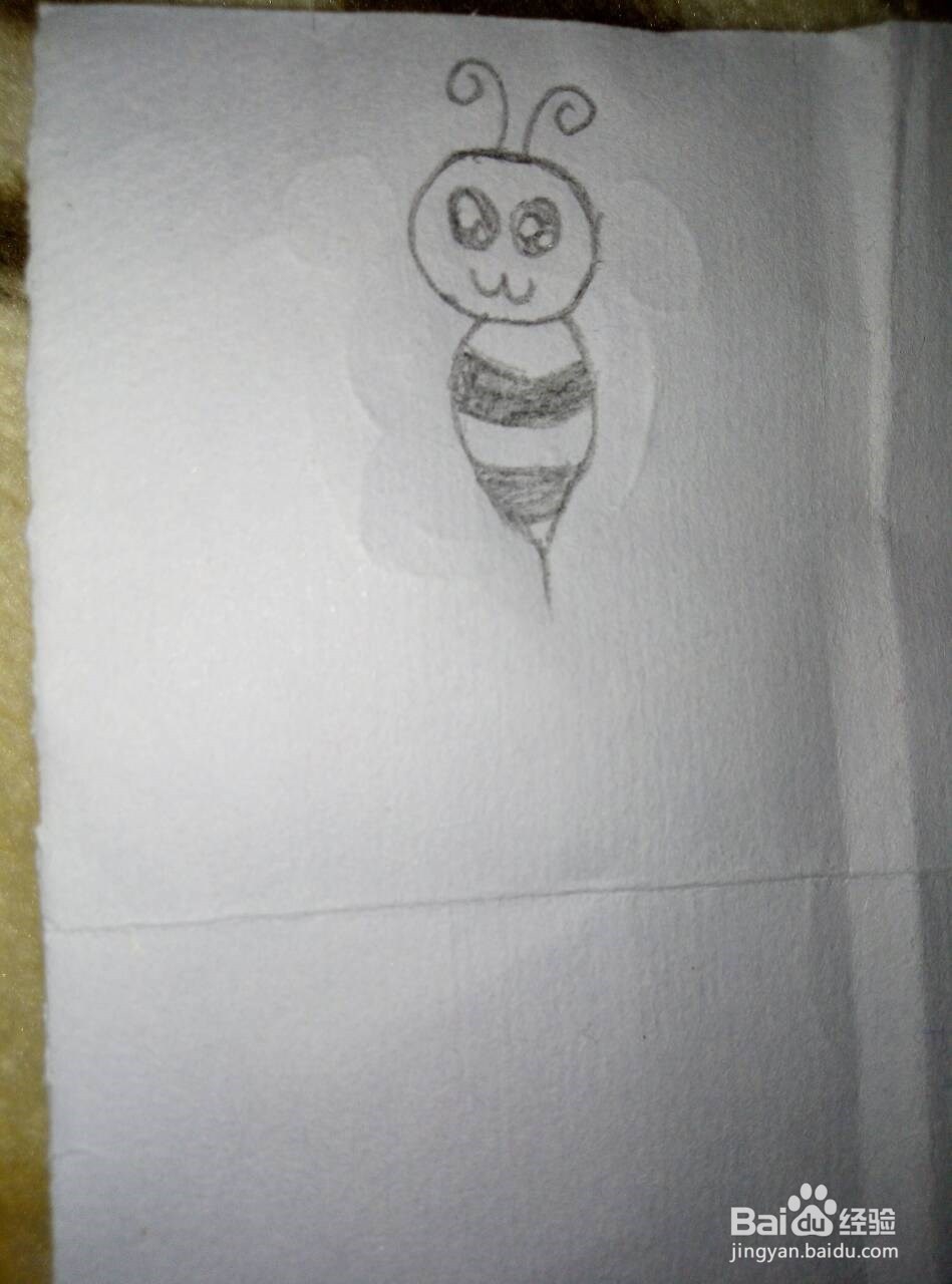 悬停在空中的小蜜蜂简笔画