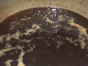 在家怎样做出润肺止咳，生津利咽的秋梨膏