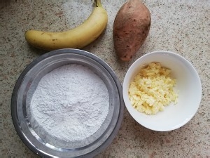 怎么做美味的香蕉红薯饼