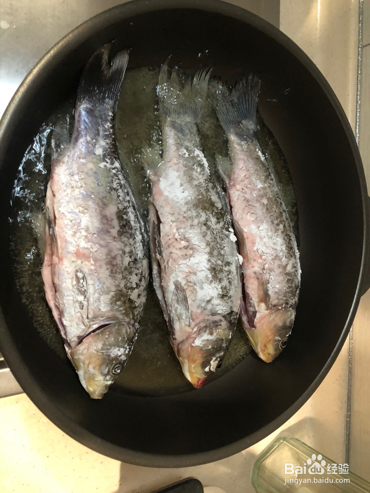 椒傲的鲫鱼的做法