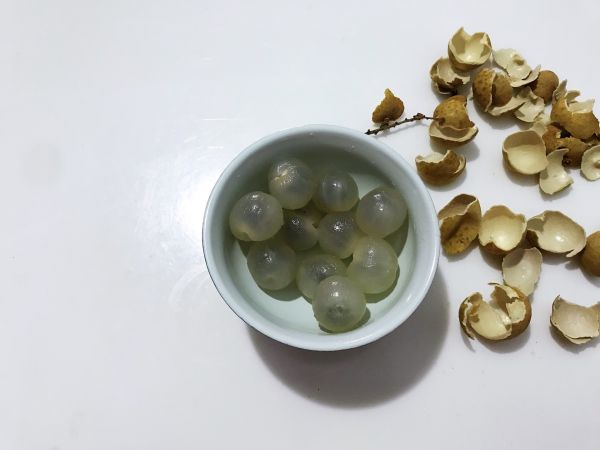 双耳桂圆红枣羹