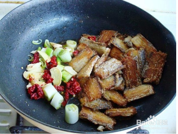 好吃的带鱼炖豆腐