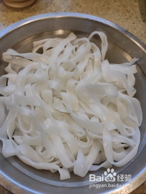 怎么自制麻辣炒河粉