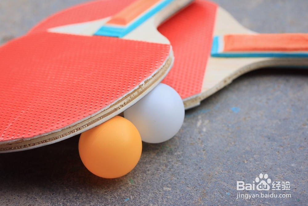 打乒乓球的基本姿势