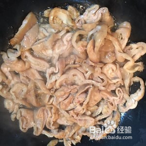 自制美味尖椒肥肠