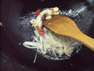 培根杂蔬炒米粉的做法