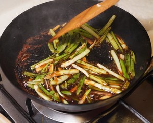 香葱烧鳕鱼的做法