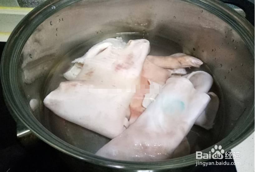 胡萝卜烧肉皮的做法