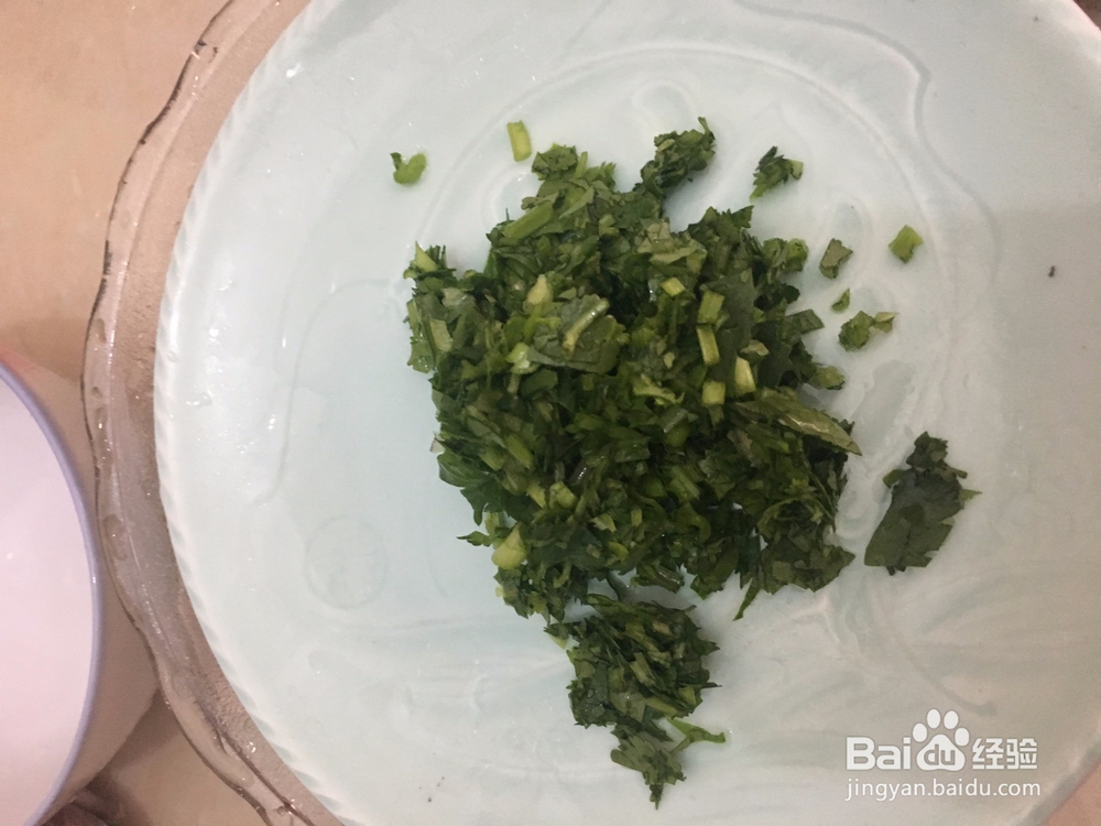 家常菜中的韭菜饺子如何制作