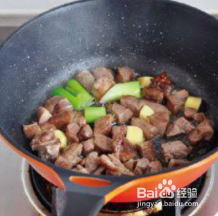 如何做土豆炖羊肉