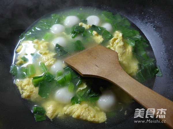 油菜蕻鸡蛋煮汤圆