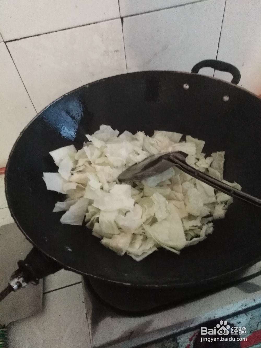 素炒包包菜的做法