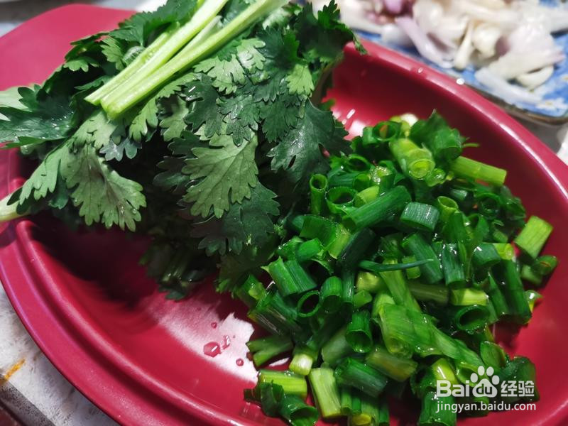 砂锅三杯生蚝焗鸡的做法