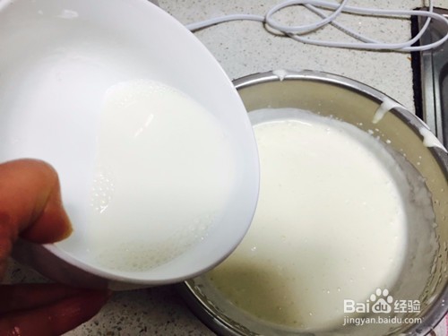 草莓慕斯蛋糕怎么做漂亮