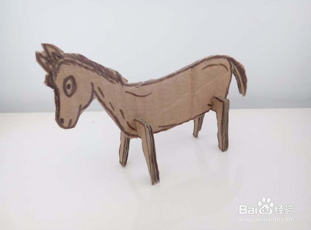 废旧纸板手工制作小马