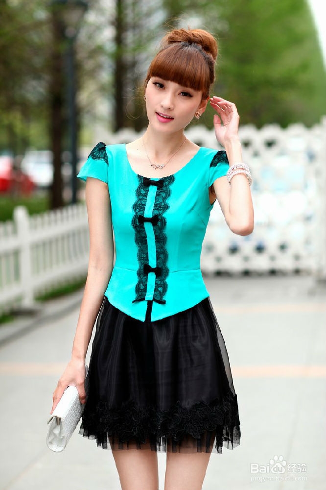 怎样挑选连衣裙 扬长避短？