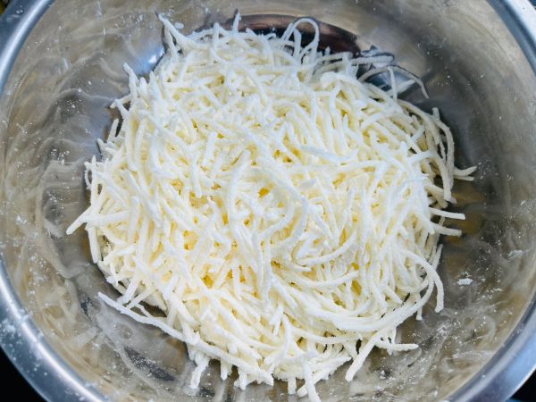 好吃到舔手指金丝芥味午餐肉球