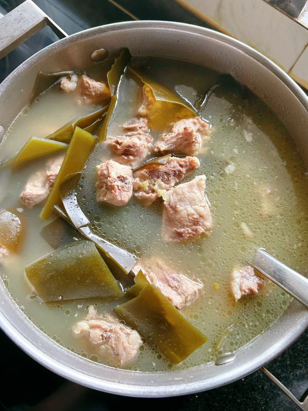 海带绿豆排骨汤