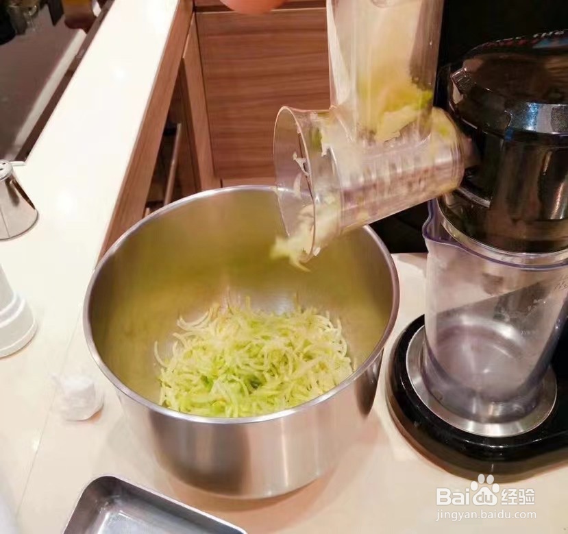 在家做萝卜丸子好吃又健康